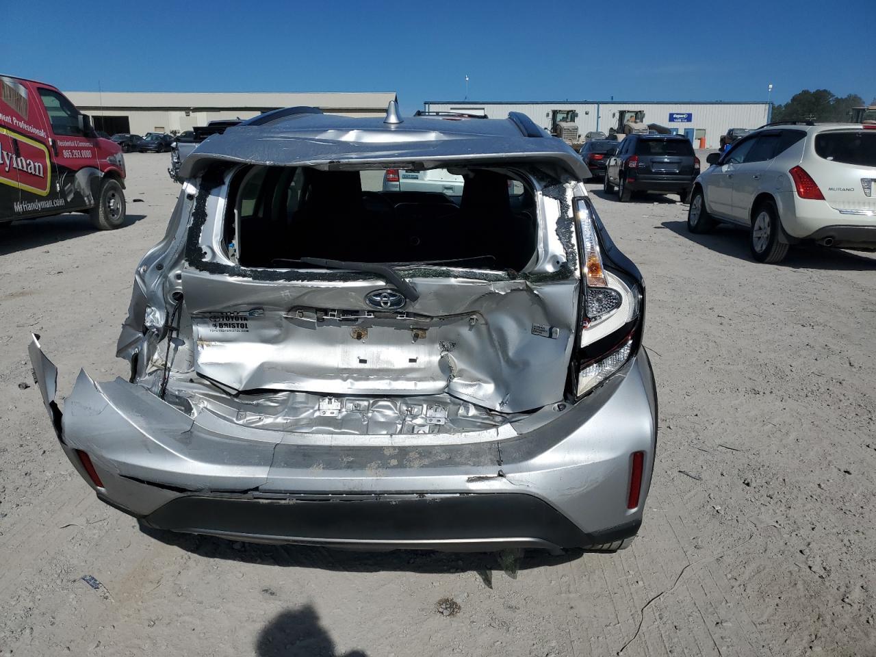 2018 TOYOTA PRIUS C - Фото 6