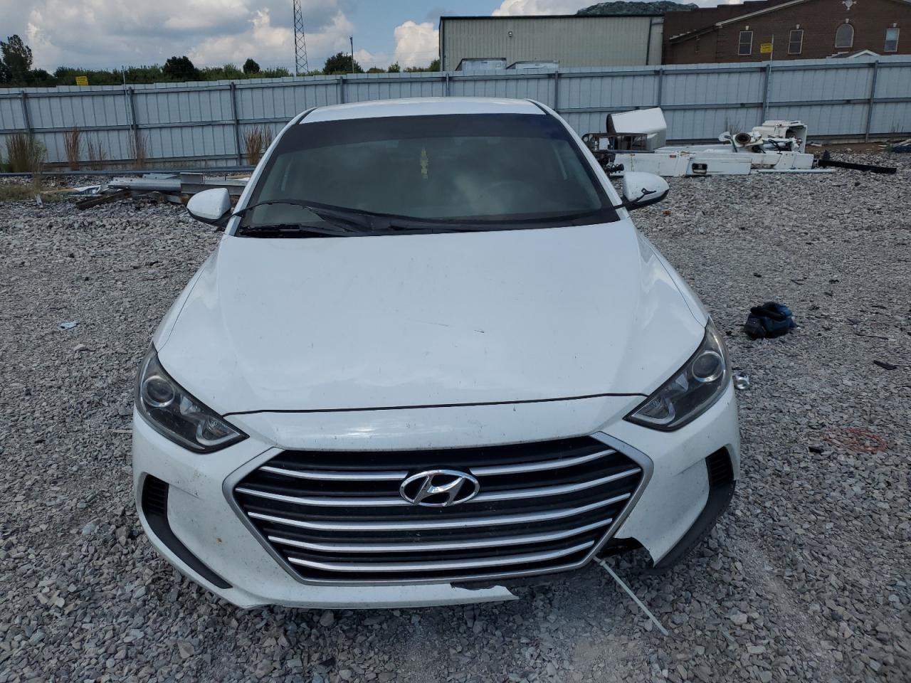 2017 HYUNDAI ELANTRA SE - Image 5