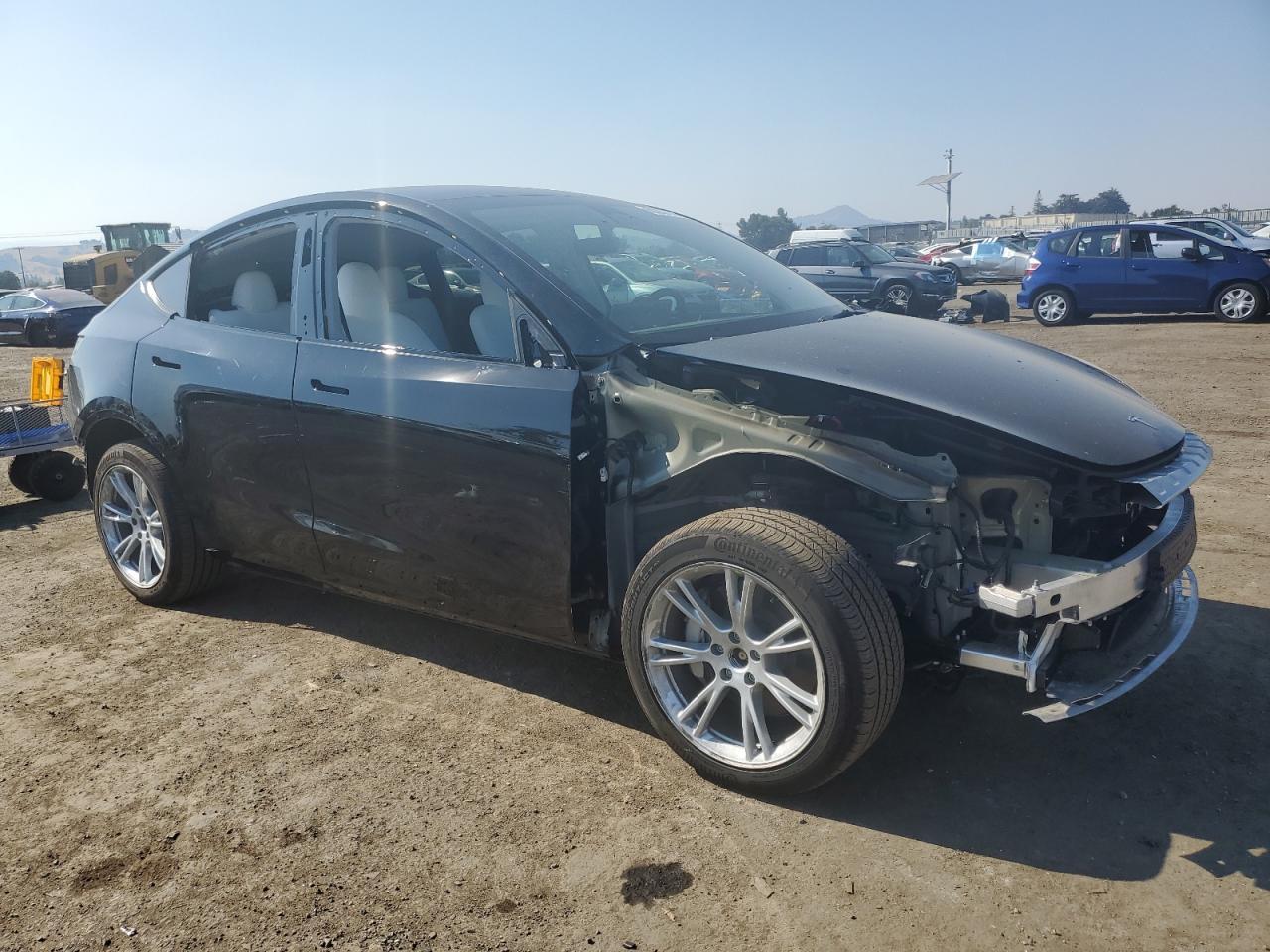 2023 TESLA MODEL Y - Image 4