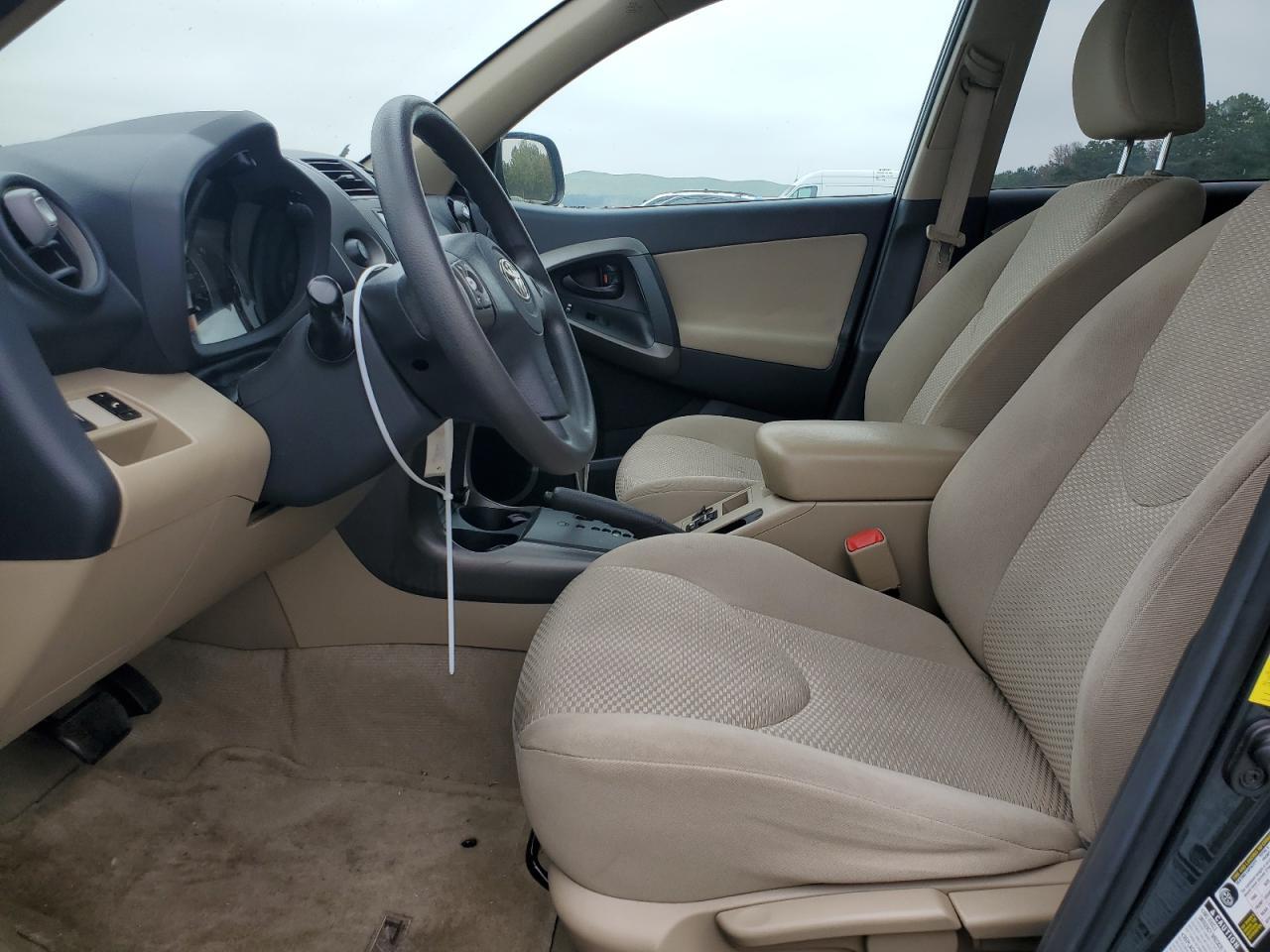2011 TOYOTA RAV4 - Фото 7