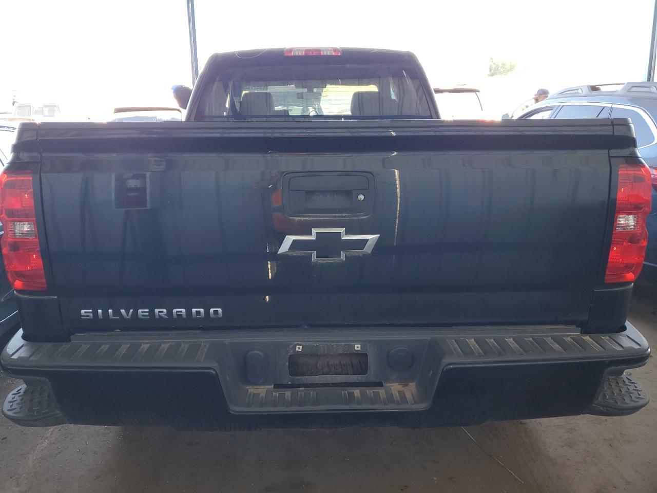 2017 CHEVROLET SILVERADO - Image 6