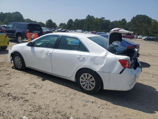 2014 Toyota Camry L - Фото 2