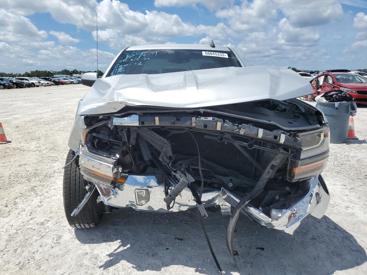 2018 CHEVROLET SILVERADO - Image 5