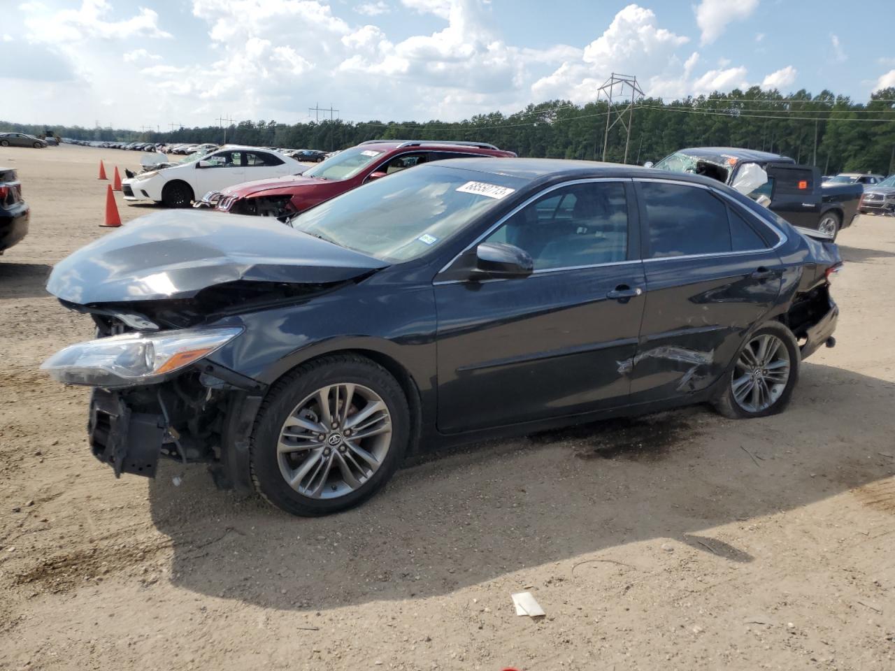 2016 TOYOTA CAMRY
