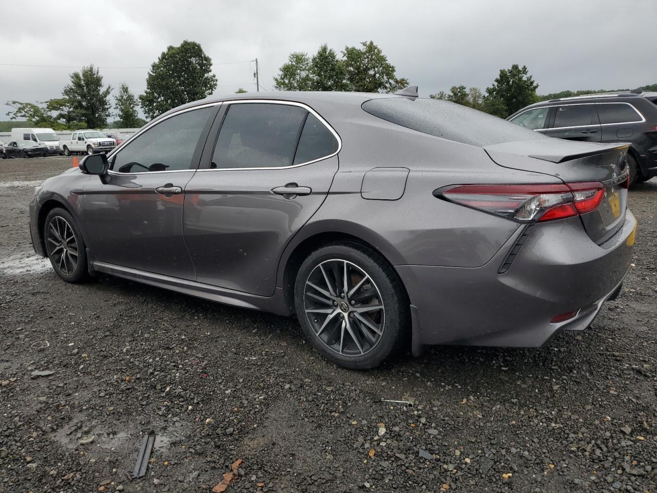 2021 TOYOTA CAMRY SE - Фото 2