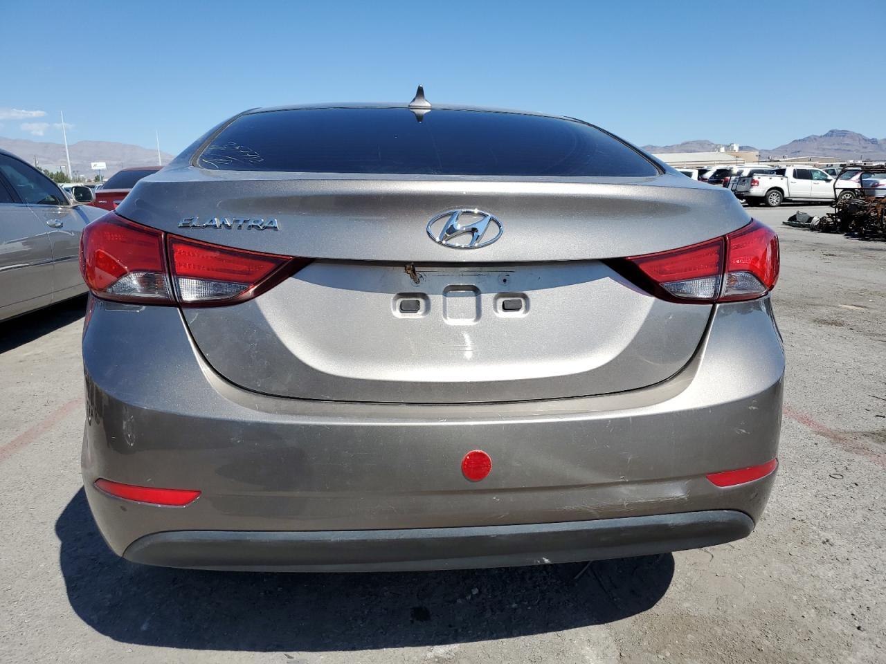 2014 HYUNDAI ELANTRA SE - Image 6