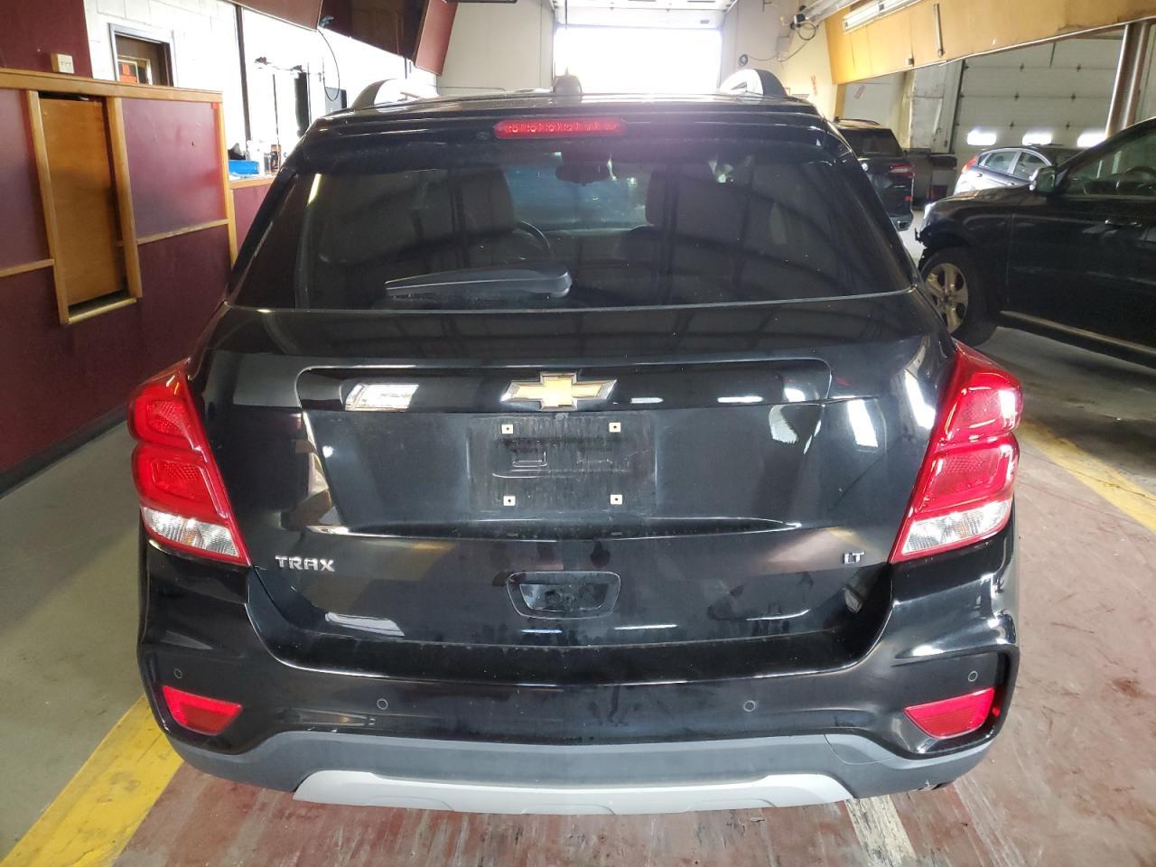 2019 CHEVROLET TRAX 1LT - Фото 6