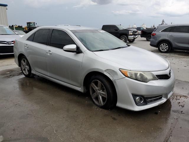 2013 TOYOTA CAMRY L - Фото 4