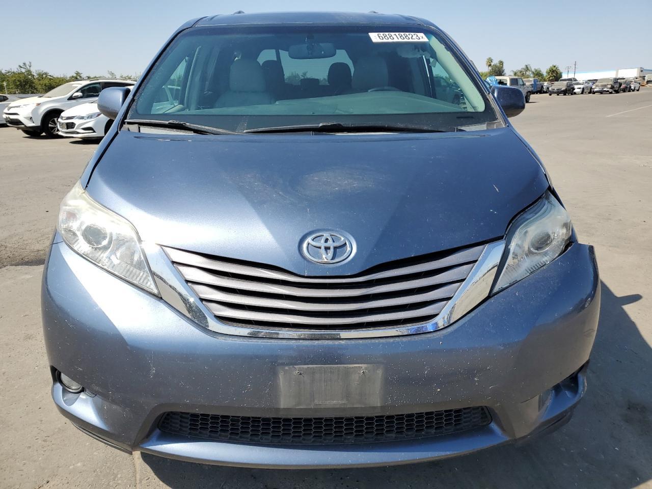 2015 TOYOTA SIENNA XLE - Фото 5