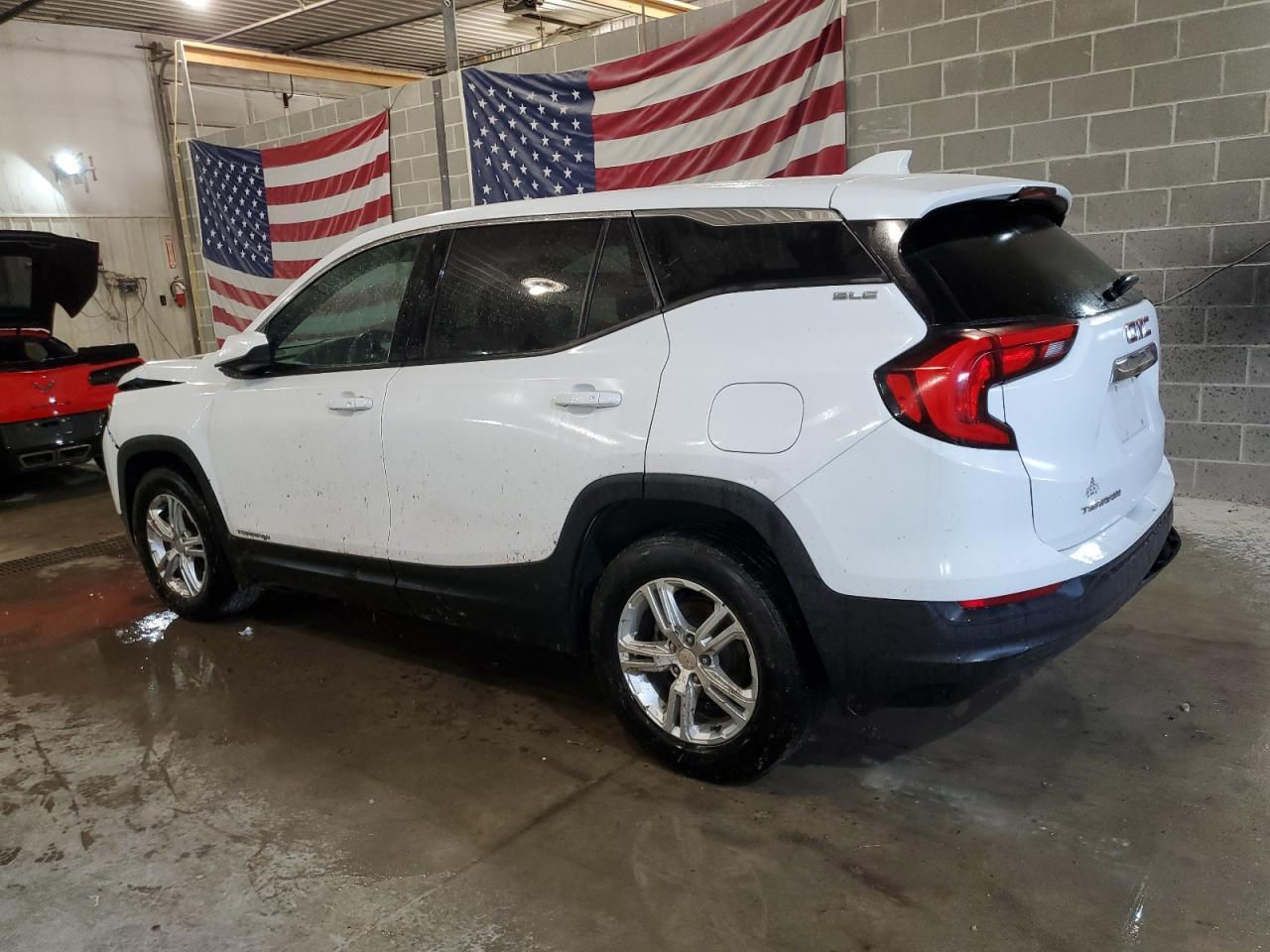 2018 GMC TERRAIN SL - Image 2