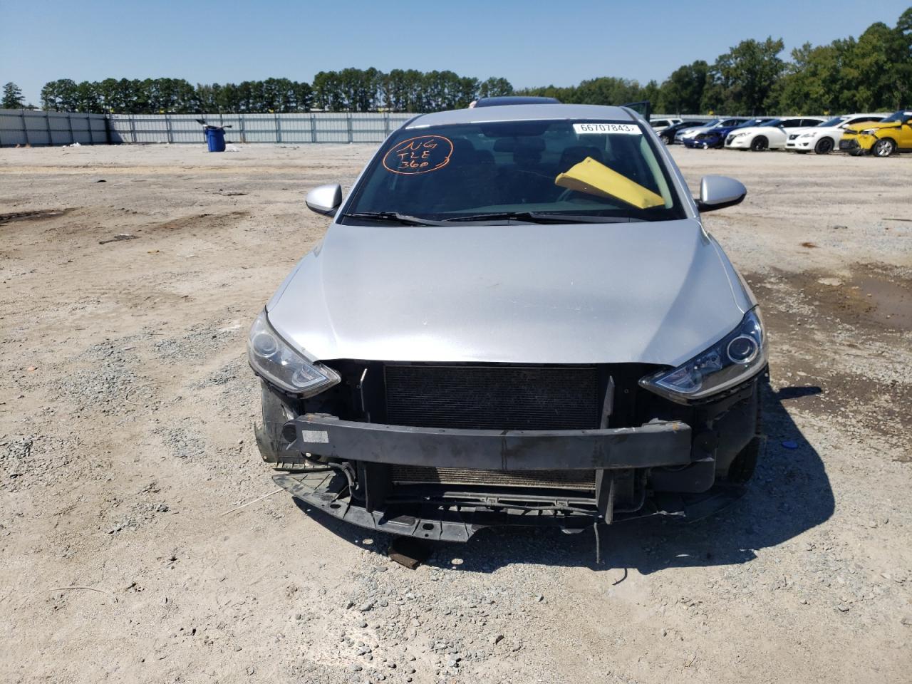 2018 HYUNDAI ELANTRA SE - Image 5