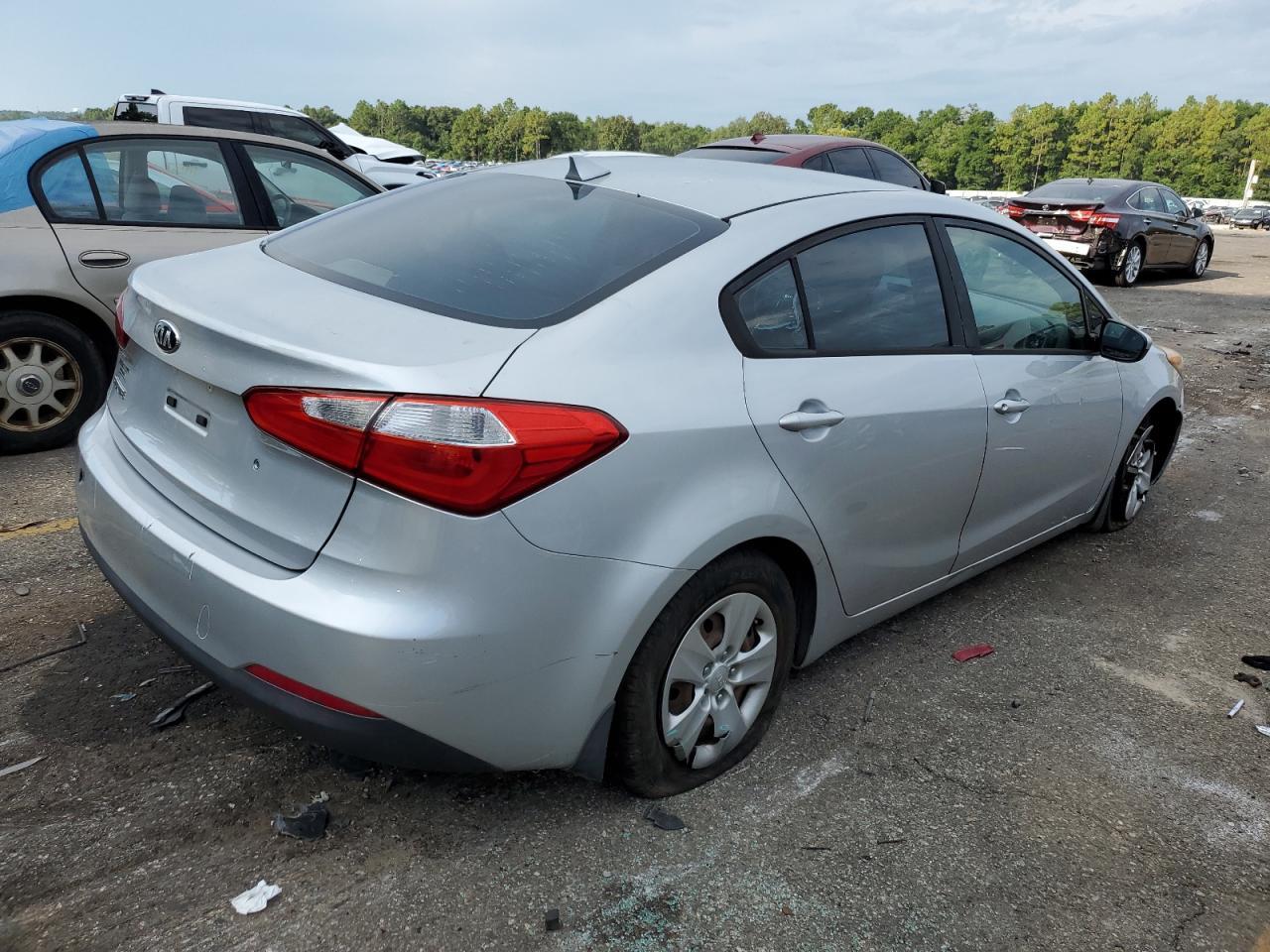 2015 KIA FORTE LX - Фото 3