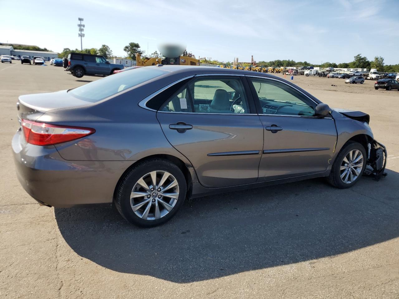 2017 TOYOTA CAMRY LE - Image 3