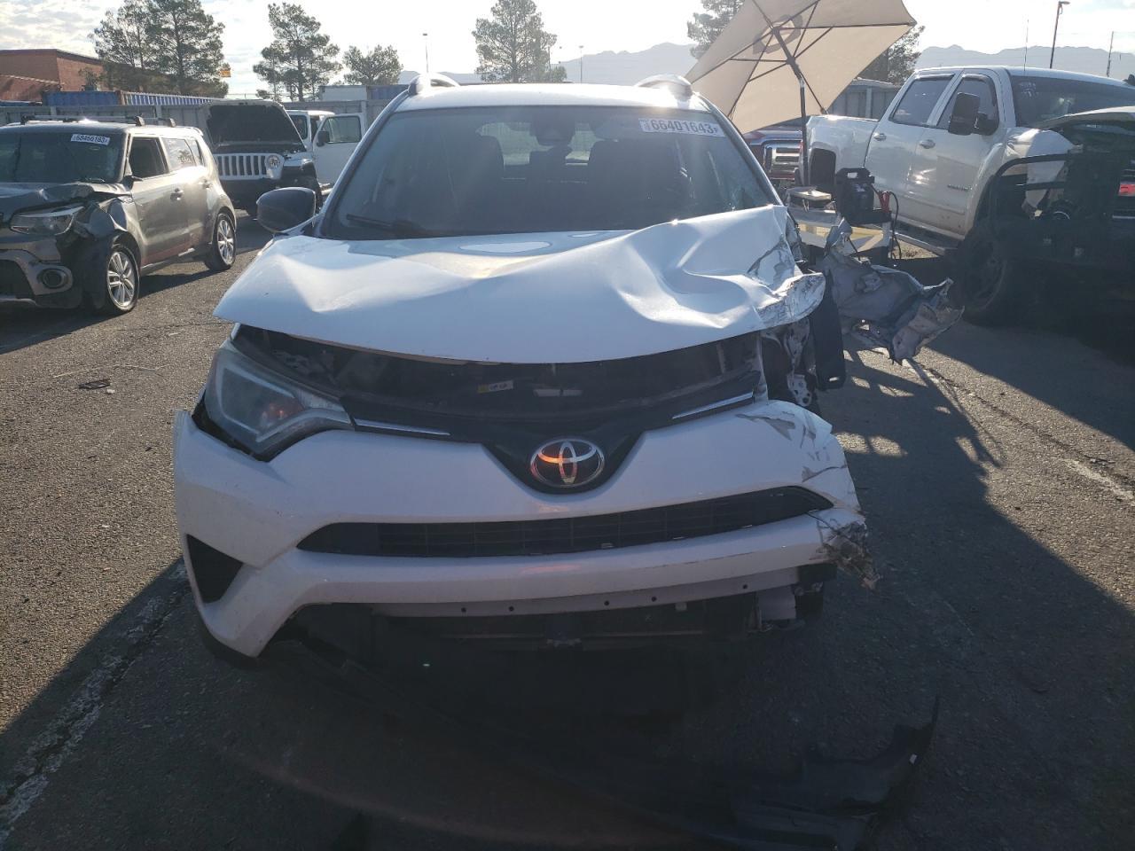 2017 TOYOTA RAV4 LE - Image 5