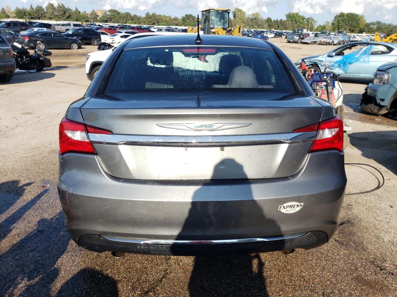 2013 CHRYSLER 200 LX - Image 6