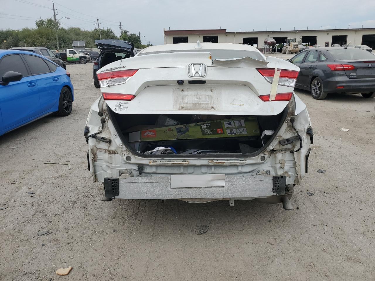 2018 HONDA ACCORD LX - Фото 6