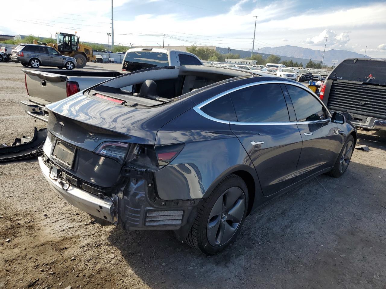 2019 TESLA MODEL 3 - Фото 3