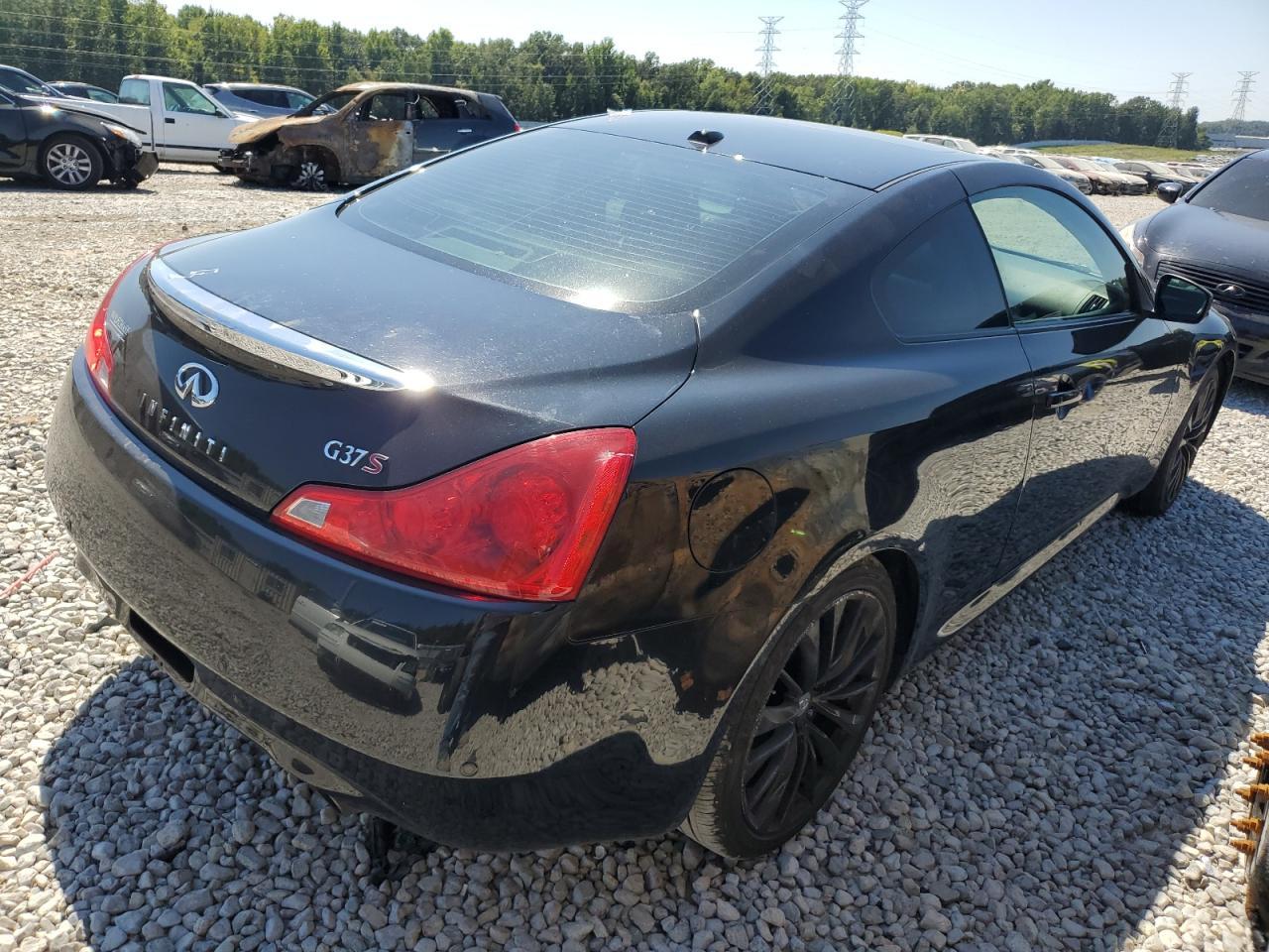 2011 INFINITI G37 BASE - Image 3