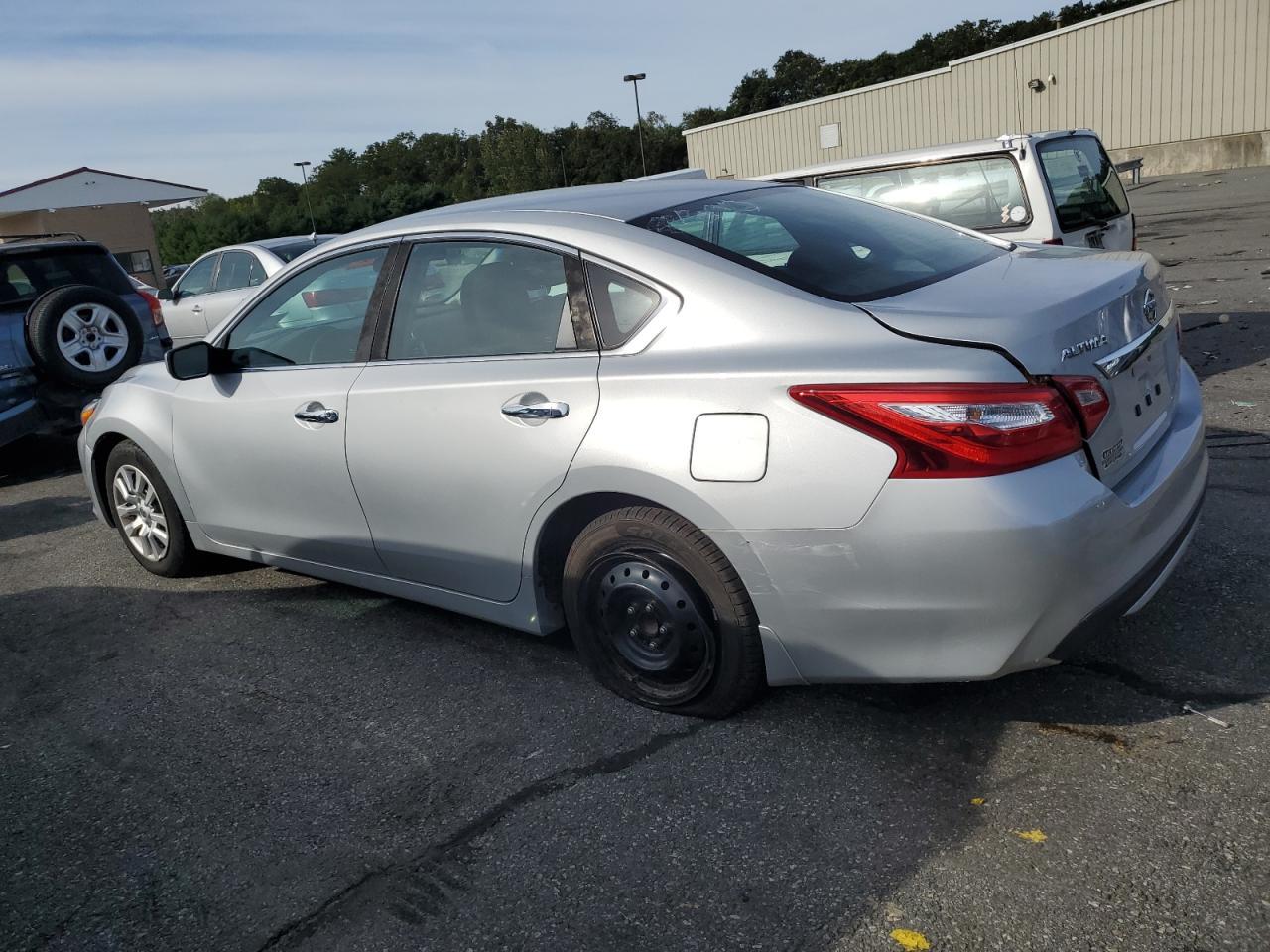 2016 NISSAN ALTIMA 2.5 - Фото 2
