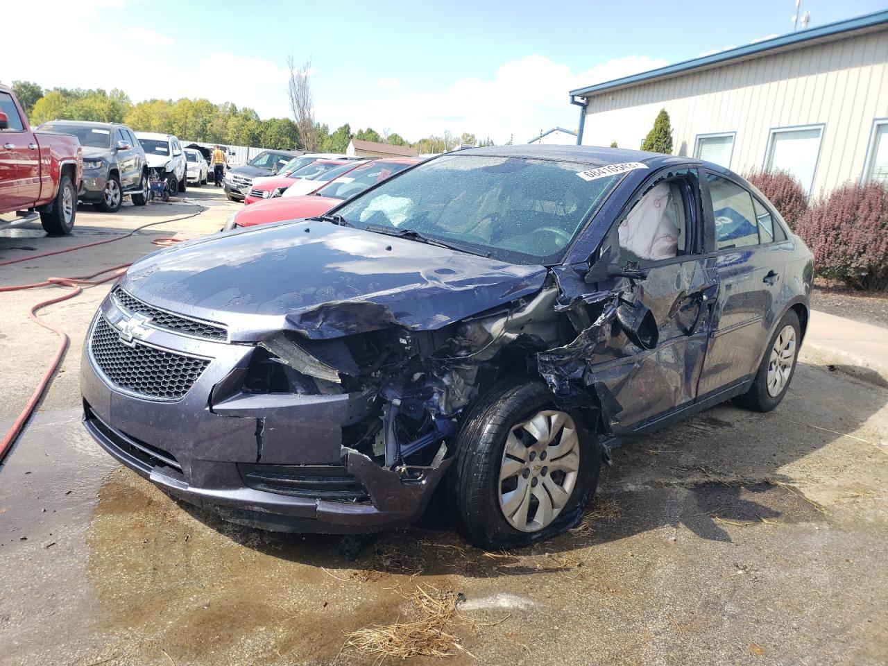 2014 CHEVROLET CRUZE LS car image