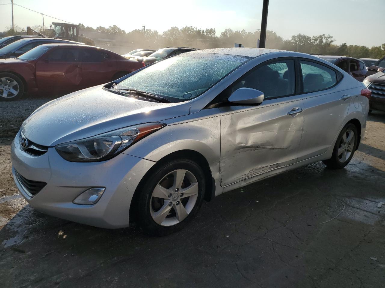 2013 HYUNDAI ELANTRA GL