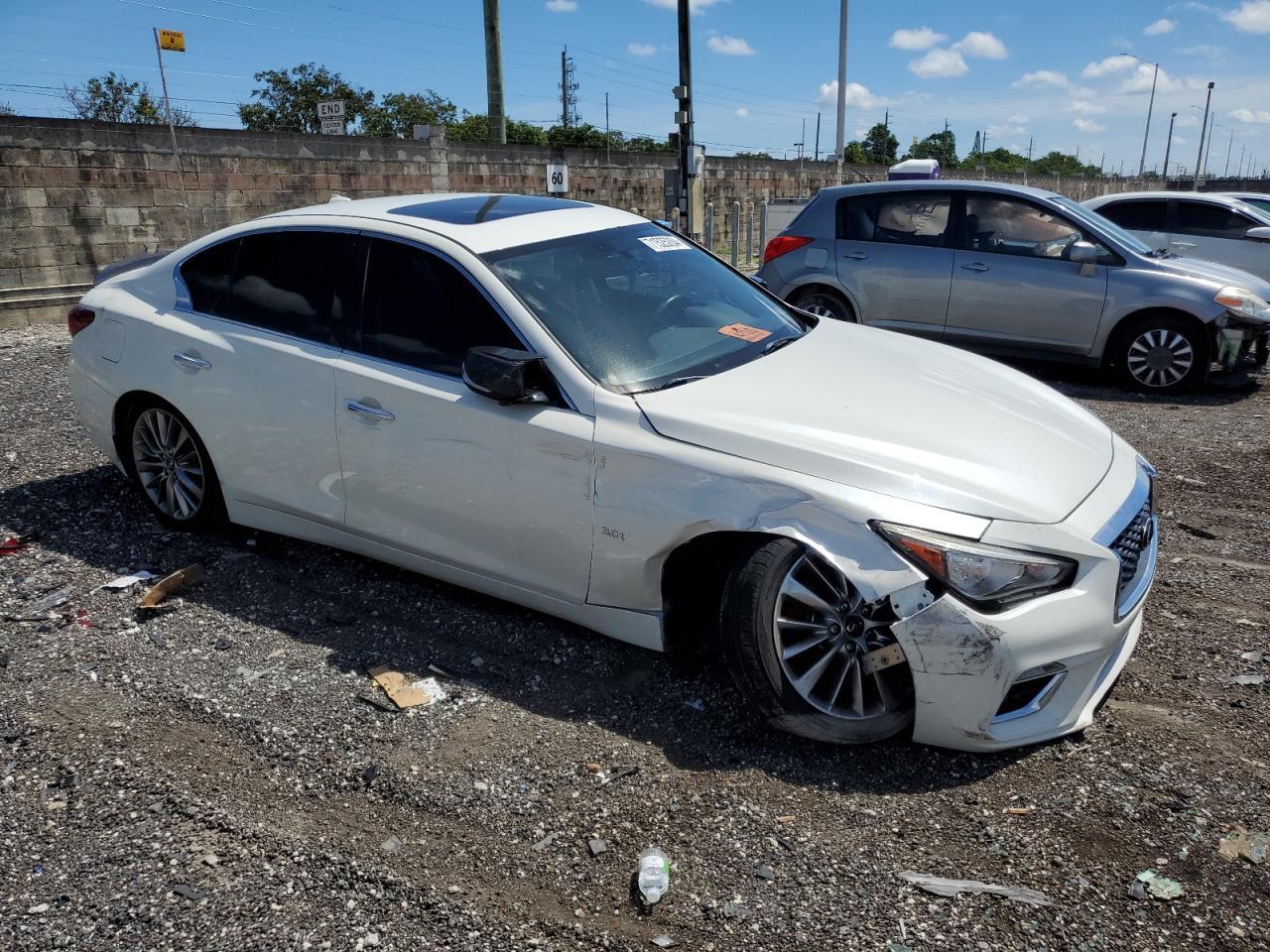2018 INFINITI Q50 LUXE - Фото 4