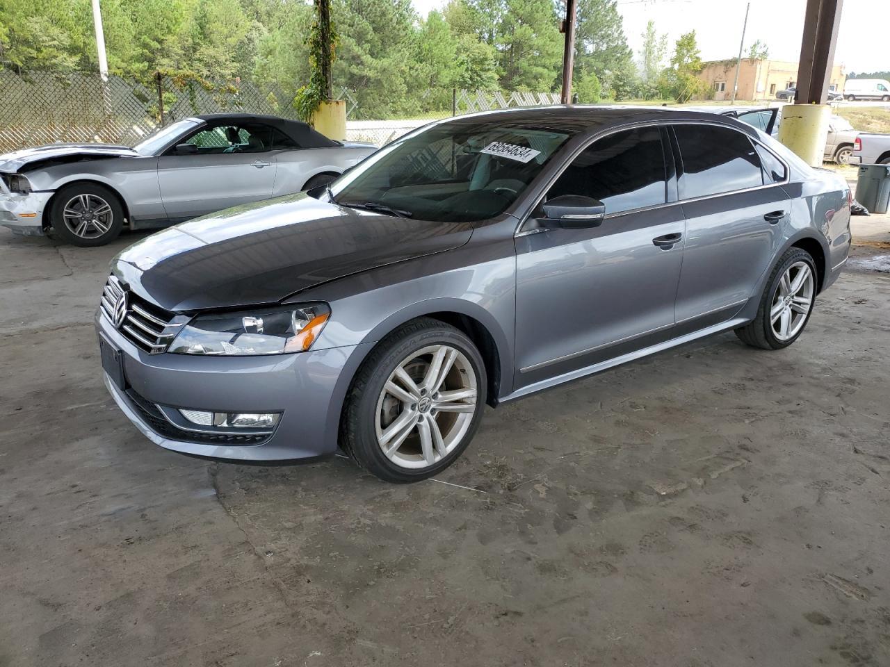 2015 VOLKSWAGEN PASSAT SE