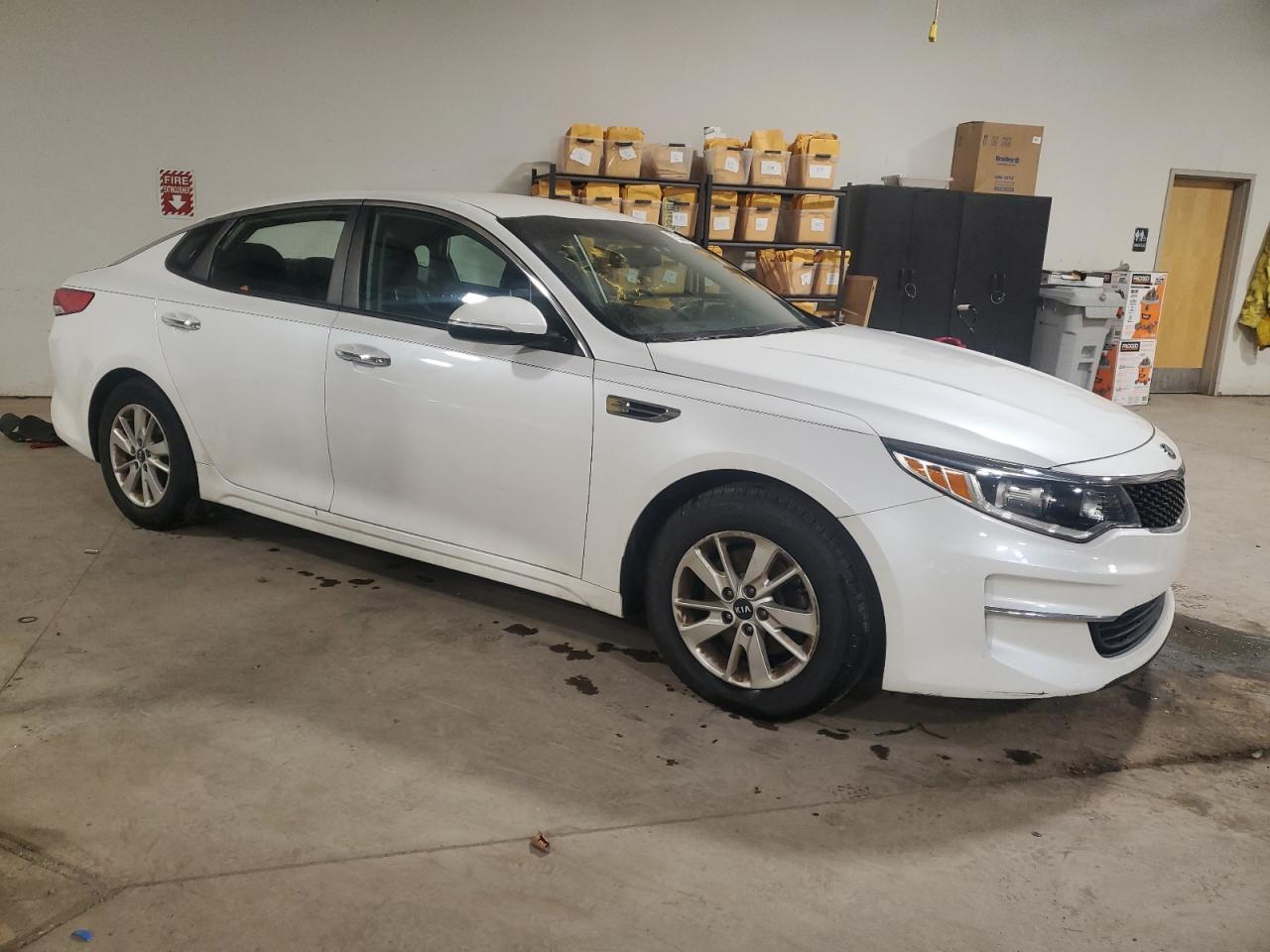 2016 KIA OPTIMA LX - Фото 4