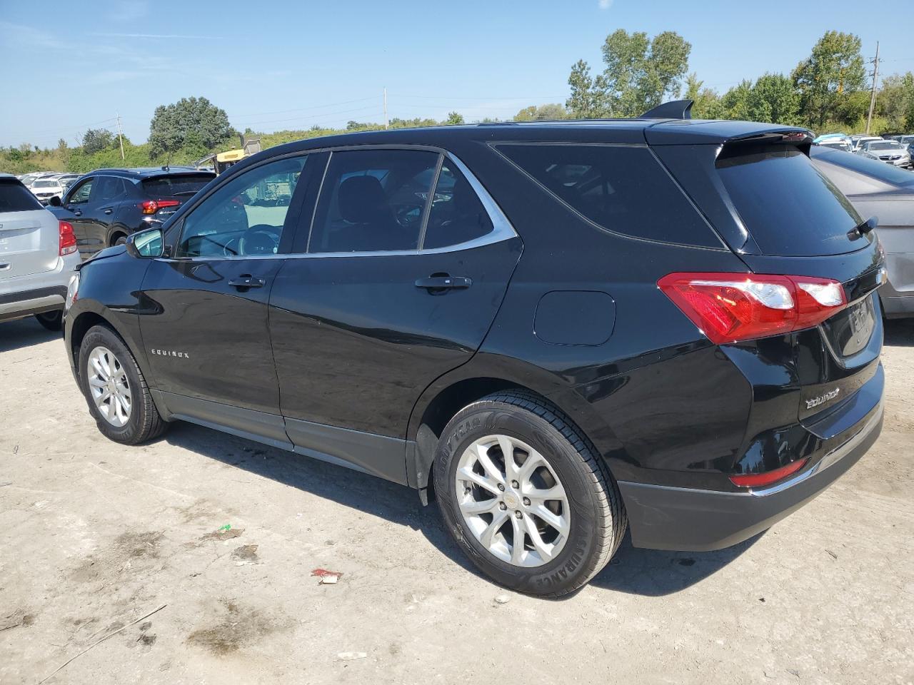 2019 CHEVROLET EQUINOX LT - Image 2
