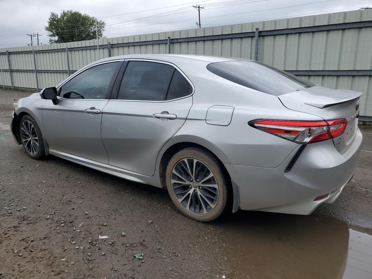 2018 TOYOTA CAMRY L - Фото 2