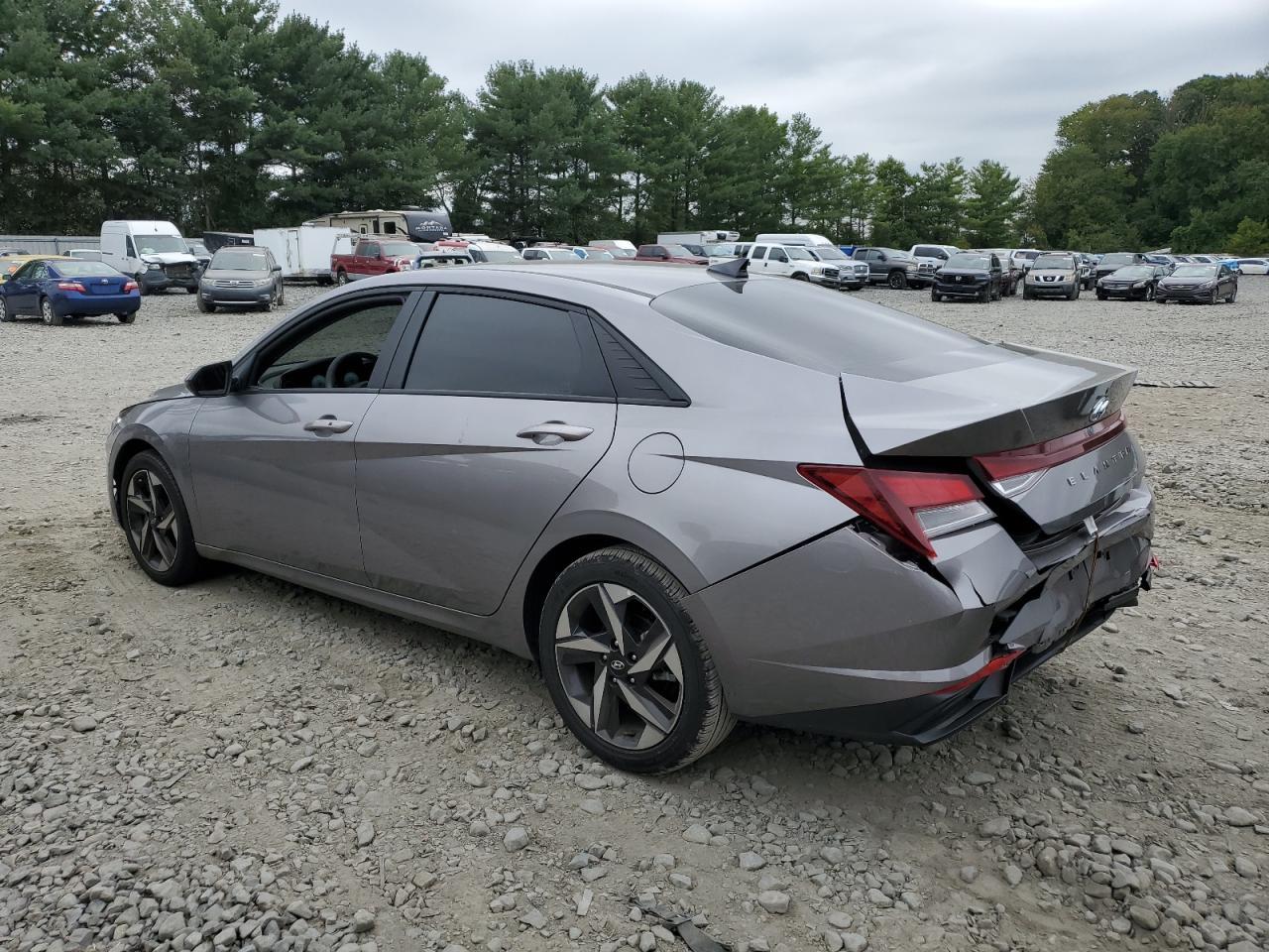 2023 HYUNDAI ELANTRA SE - Image 2