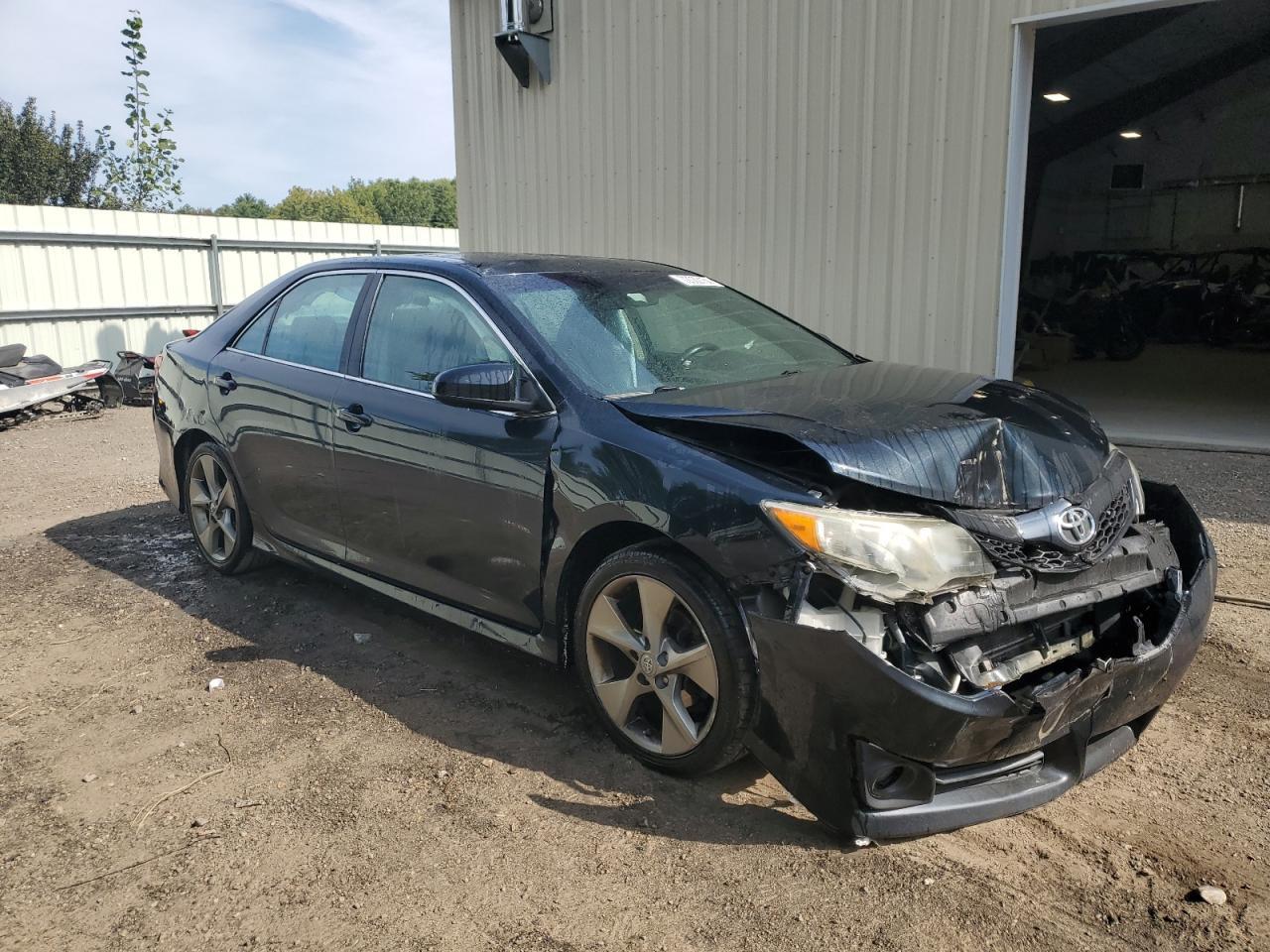 2014 TOYOTA CAMRY L - Image 4