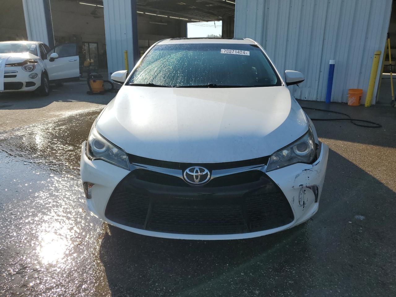 2016 TOYOTA CAMRY LE - Фото 5