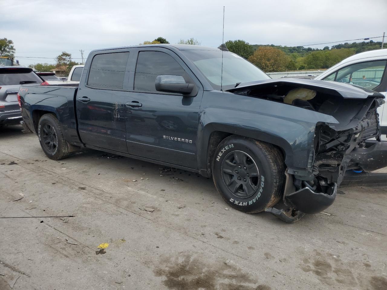 2018 CHEVROLET SILVERADO - Image 4