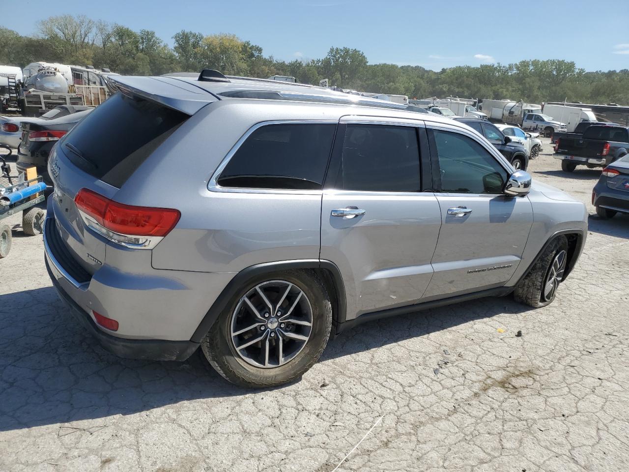 2018 JEEP GRAND CHER - Image 3