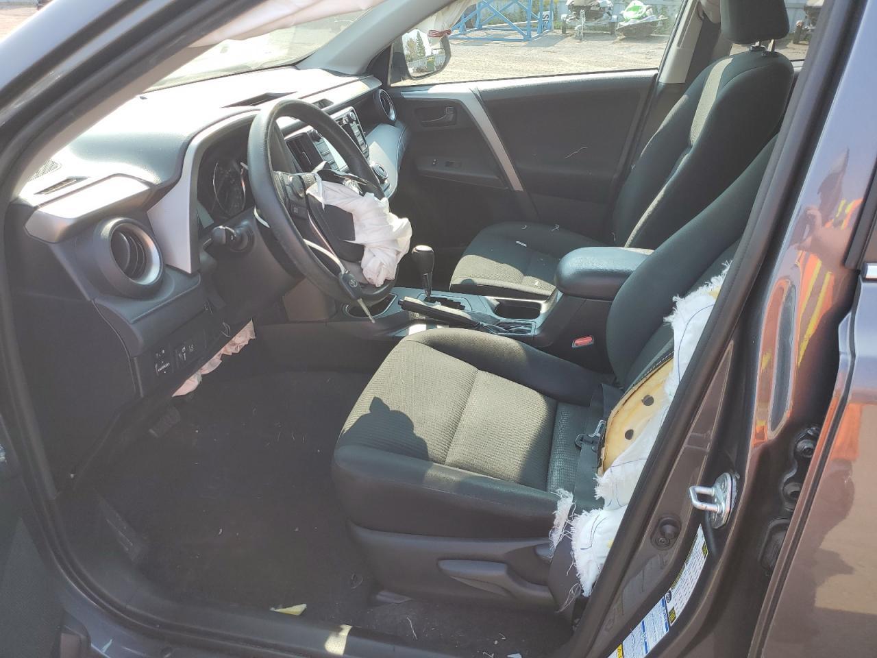 2017 TOYOTA RAV4 LE - Фото 7