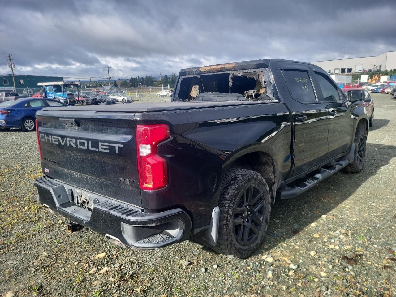 2023 CHEVROLET SILVERADO - Фото 3
