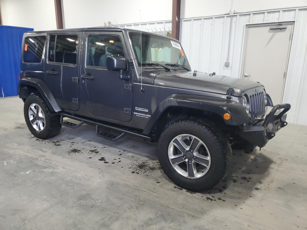 2017 JEEP WRANGLER U - Фото 4
