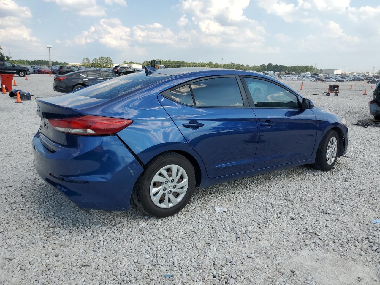 2017 HYUNDAI ELANTRA SE - Фото 3