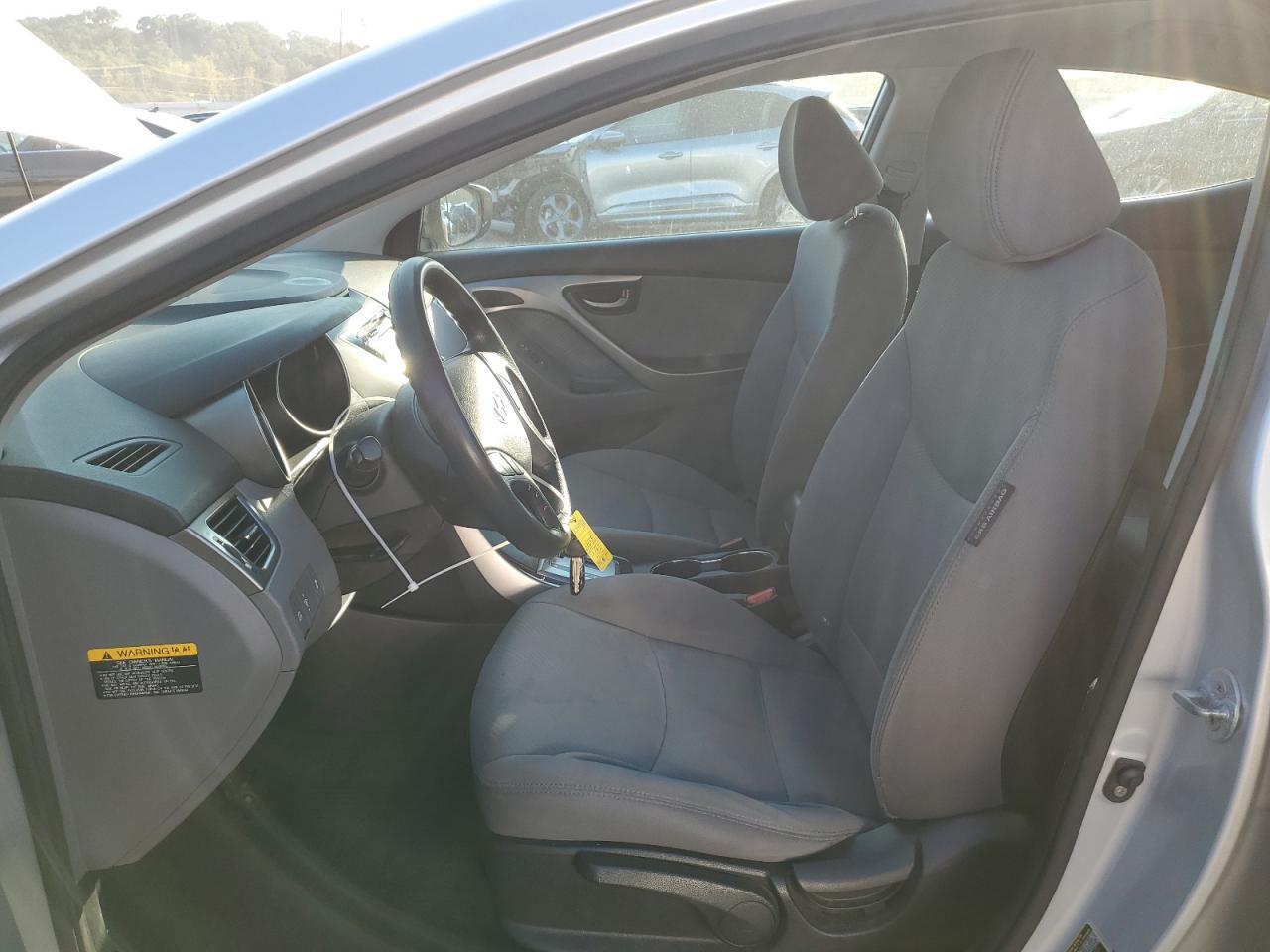 2013 HYUNDAI ELANTRA GL - Image 7