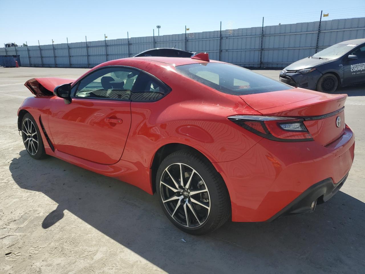 2023 TOYOTA GR 86 - Image 2
