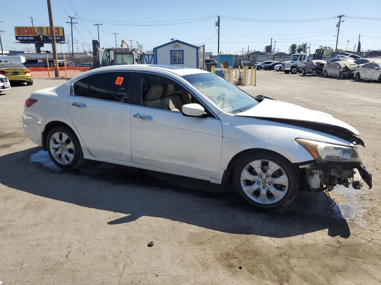 2010 HONDA ACCORD EXL - Image 4