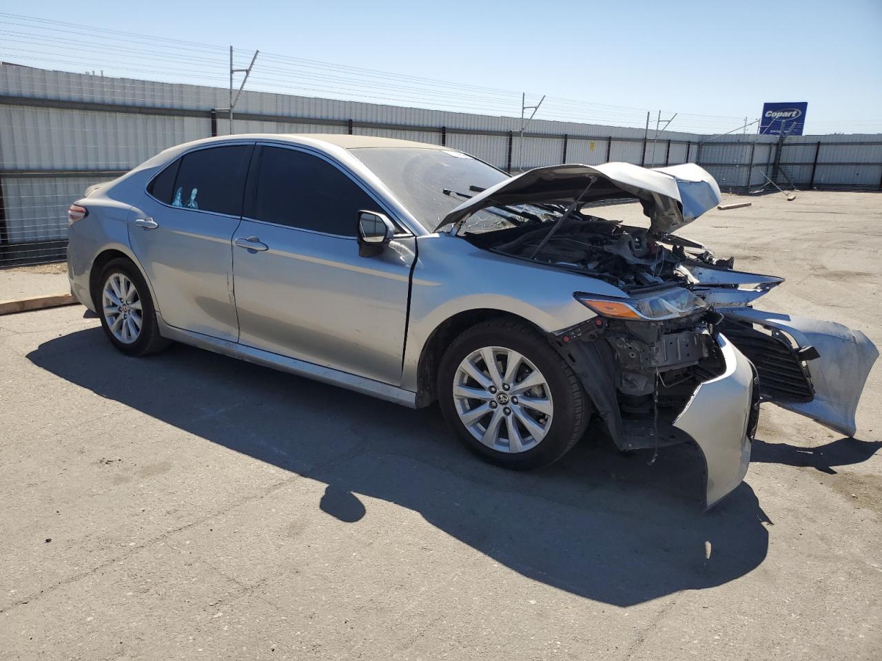 2020 TOYOTA CAMRY LE - Фото 4