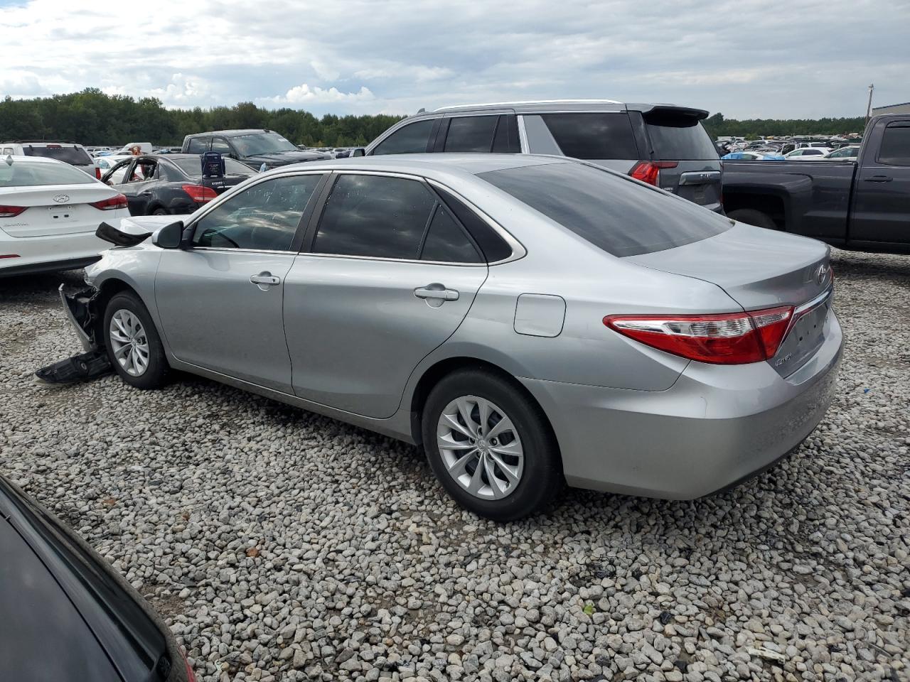 2016 TOYOTA CAMRY LE - Image 2