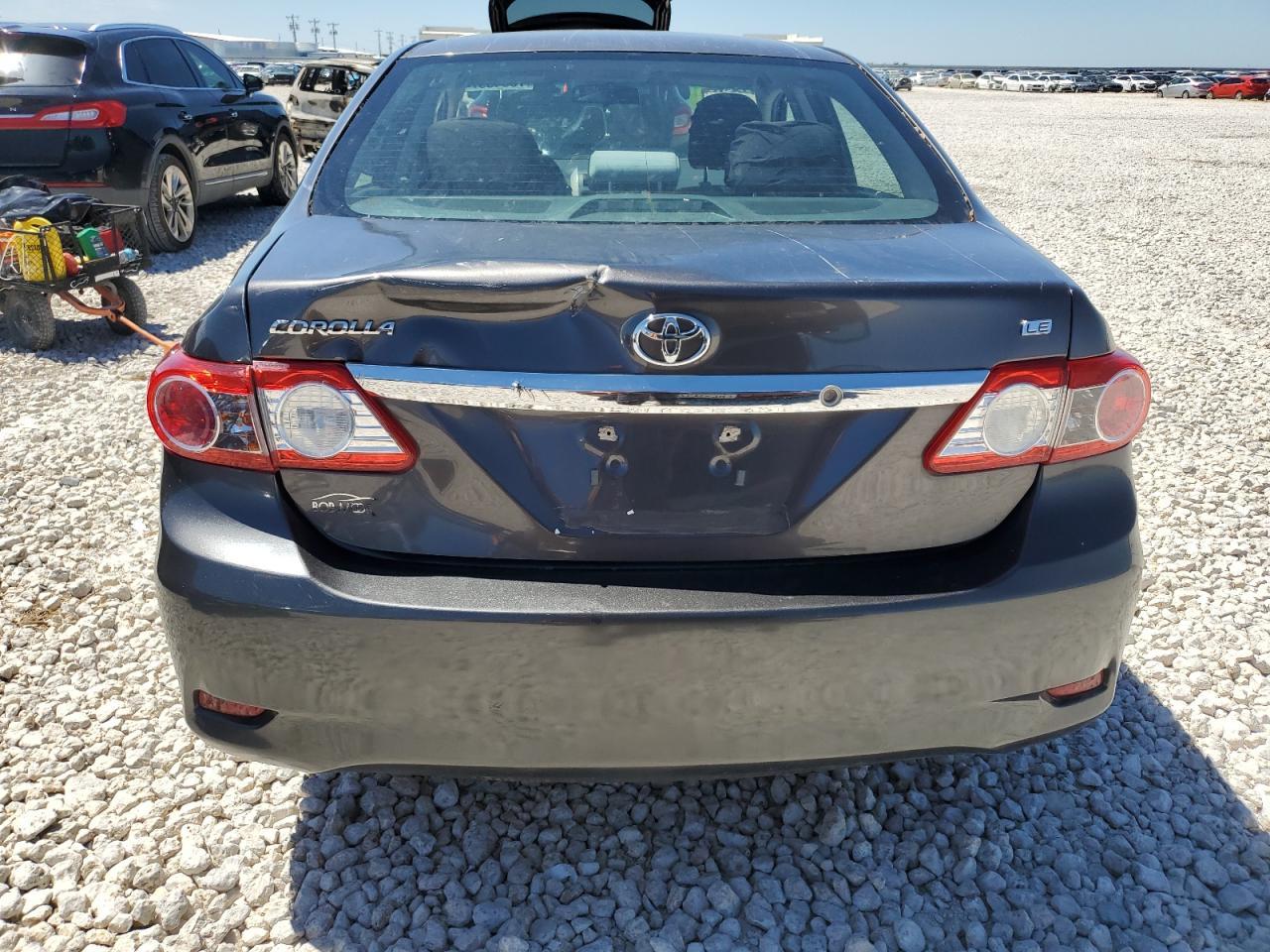 2013 TOYOTA COROLLA BA - Фото 6