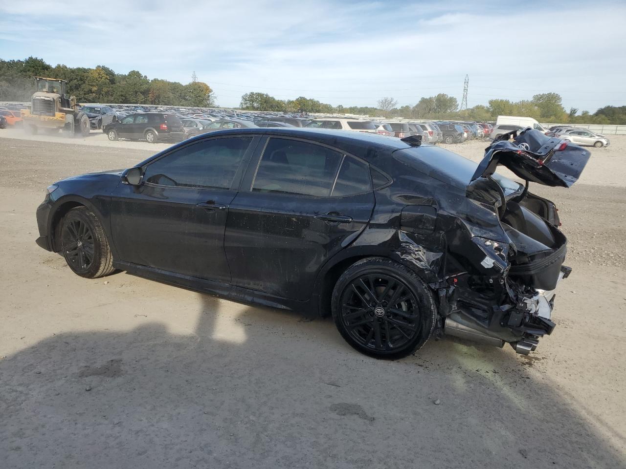 2025 TOYOTA CAMRY XSE - Фото 2