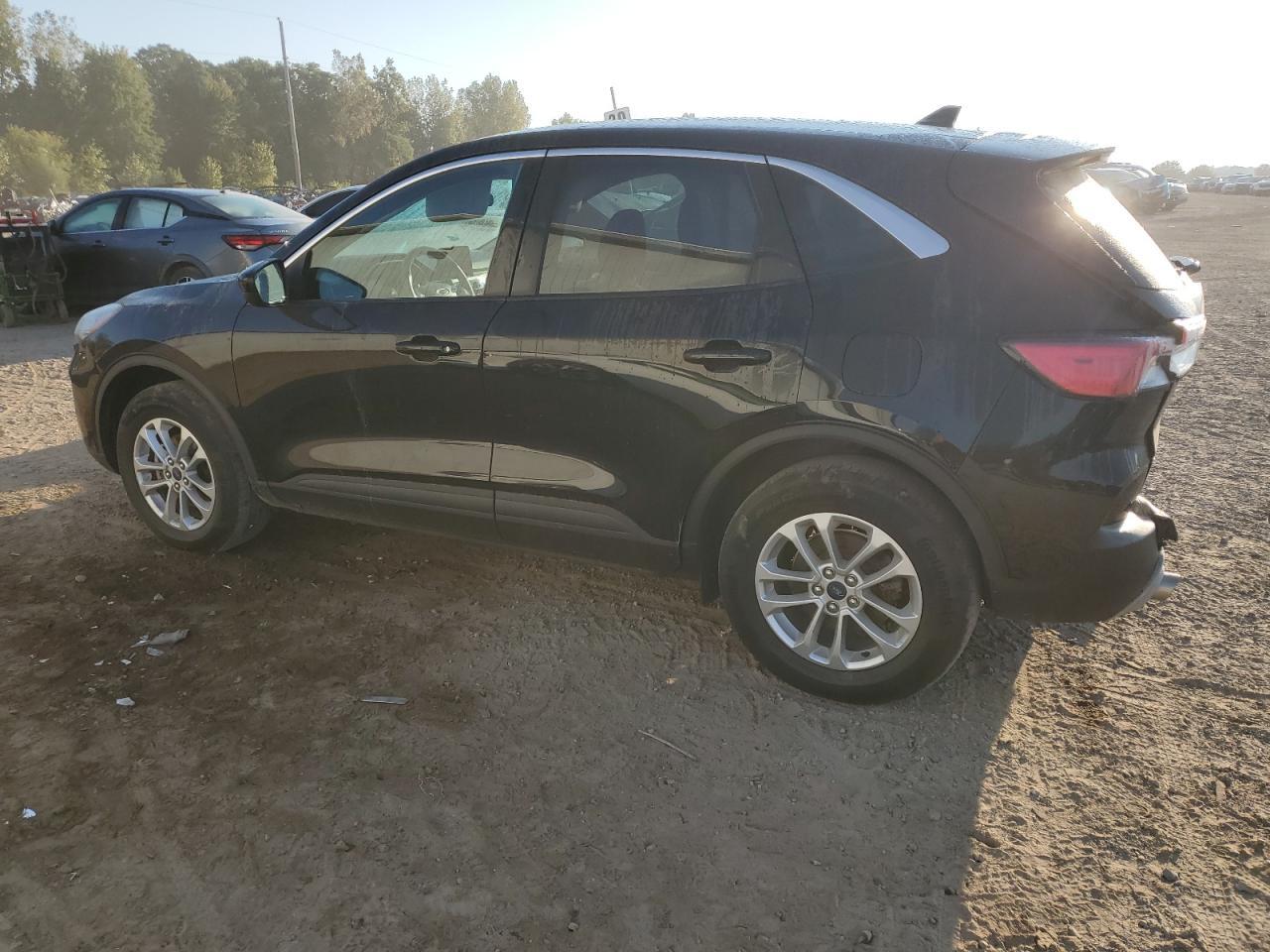 2020 FORD ESCAPE SE - Image 2