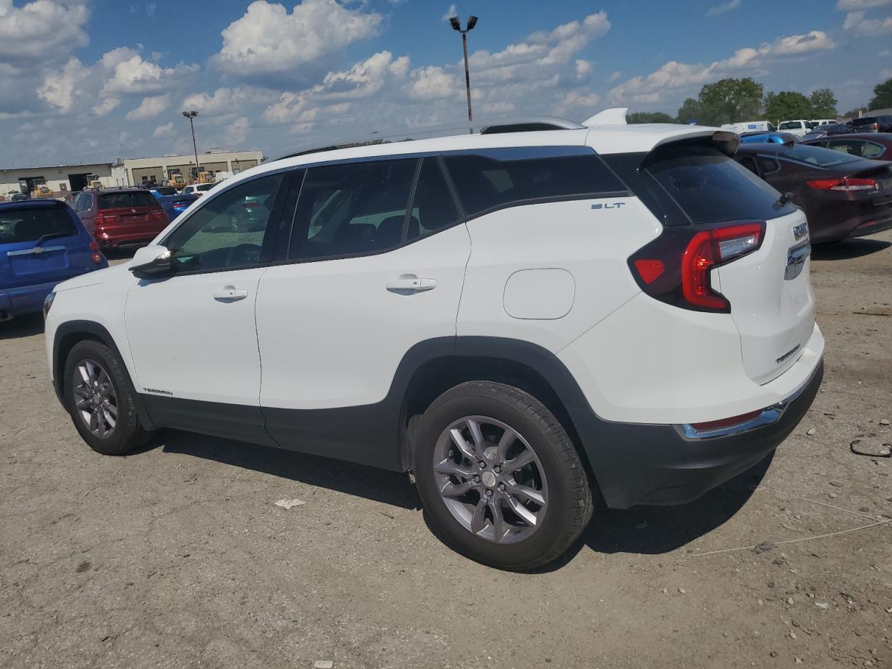 2023 GMC TERRAIN SL - Фото 2