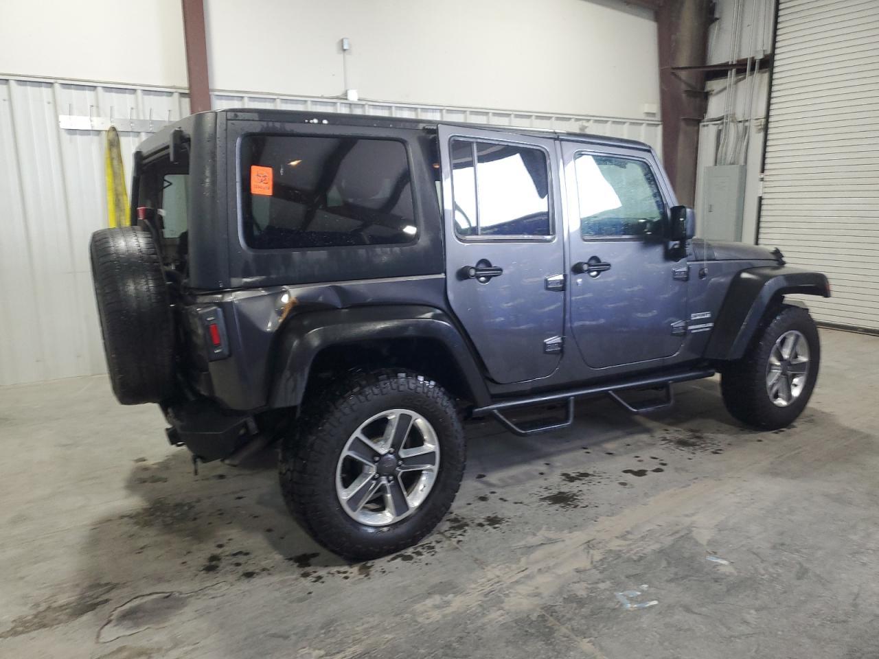 2017 JEEP WRANGLER U - Фото 3