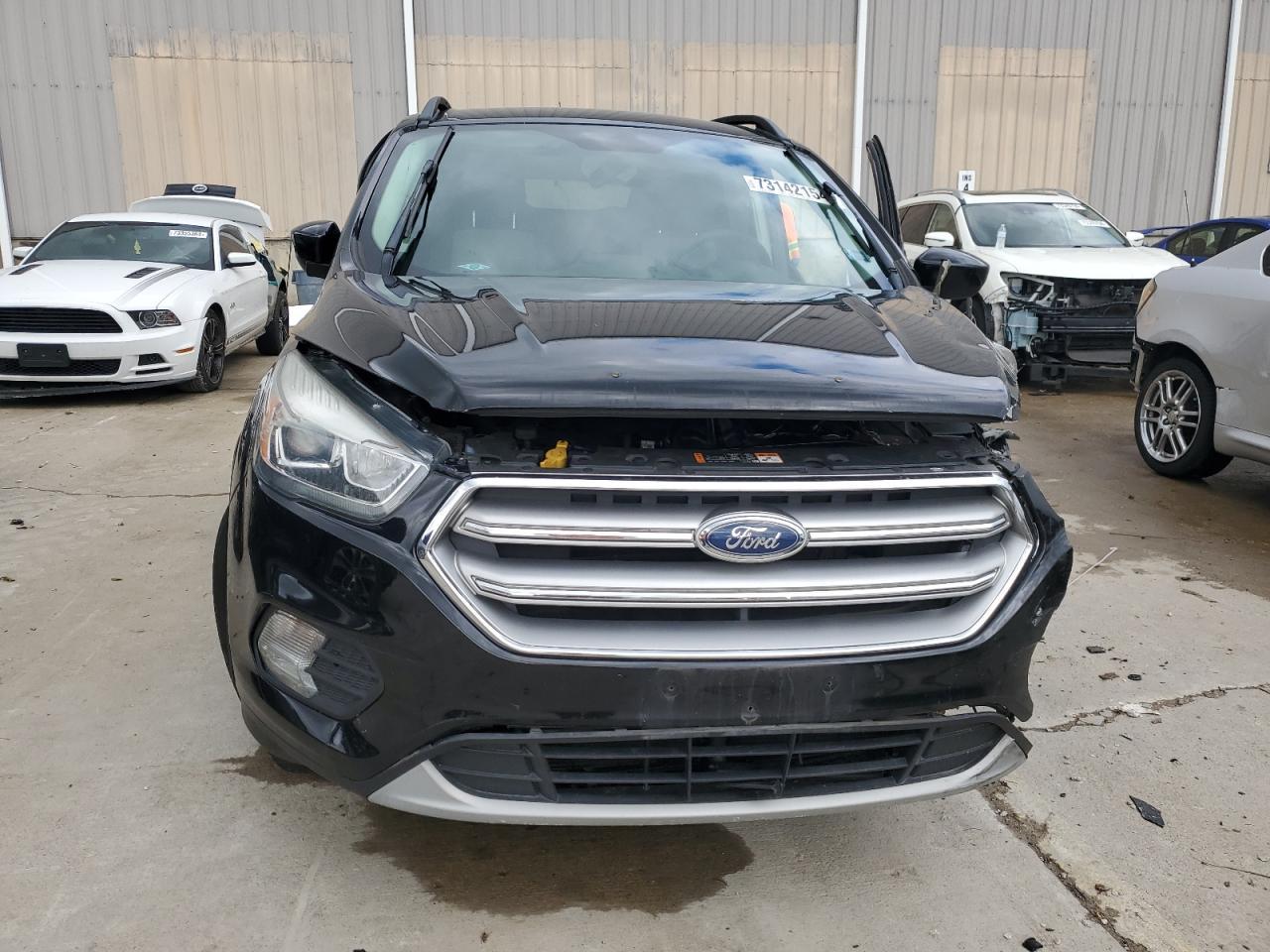 2017 FORD ESCAPE SE - Фото 5